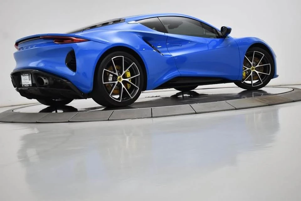 2024 Lotus Emira - Image 6 of 16