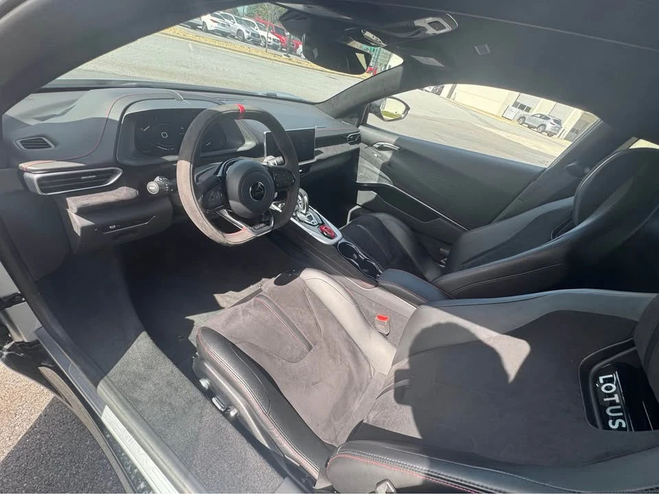 2024 Lotus Emira - Image 5 of 7