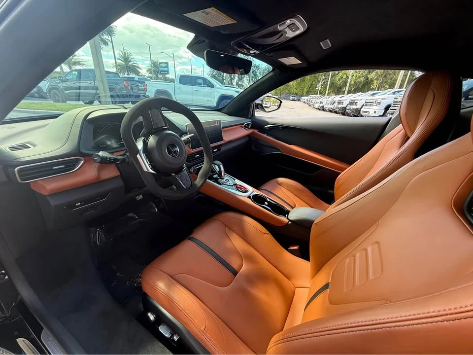 2024 Lotus Emira - Image 8 of 10