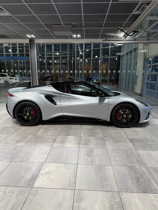 2024 Lotus Emira - Image 3 of 19