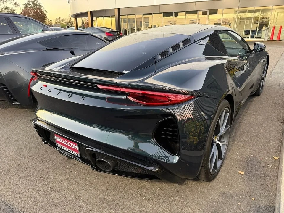 2024 Lotus Emira - Image 5 of 7