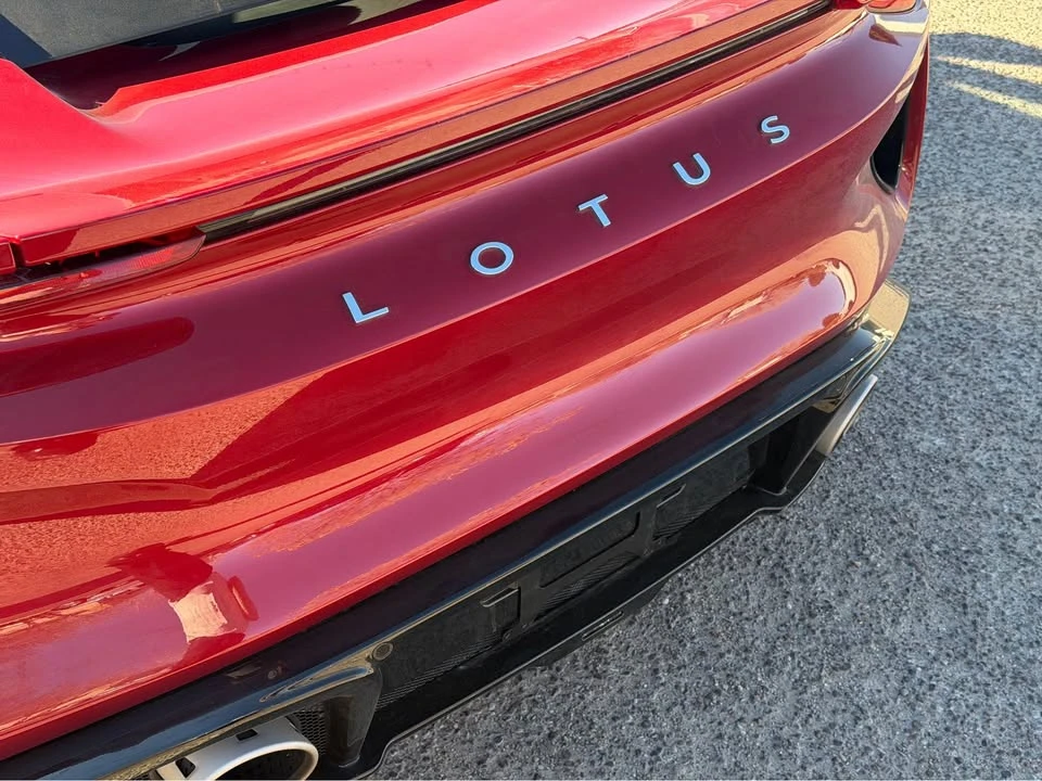 2024 Lotus Emira - Image 5 of 17
