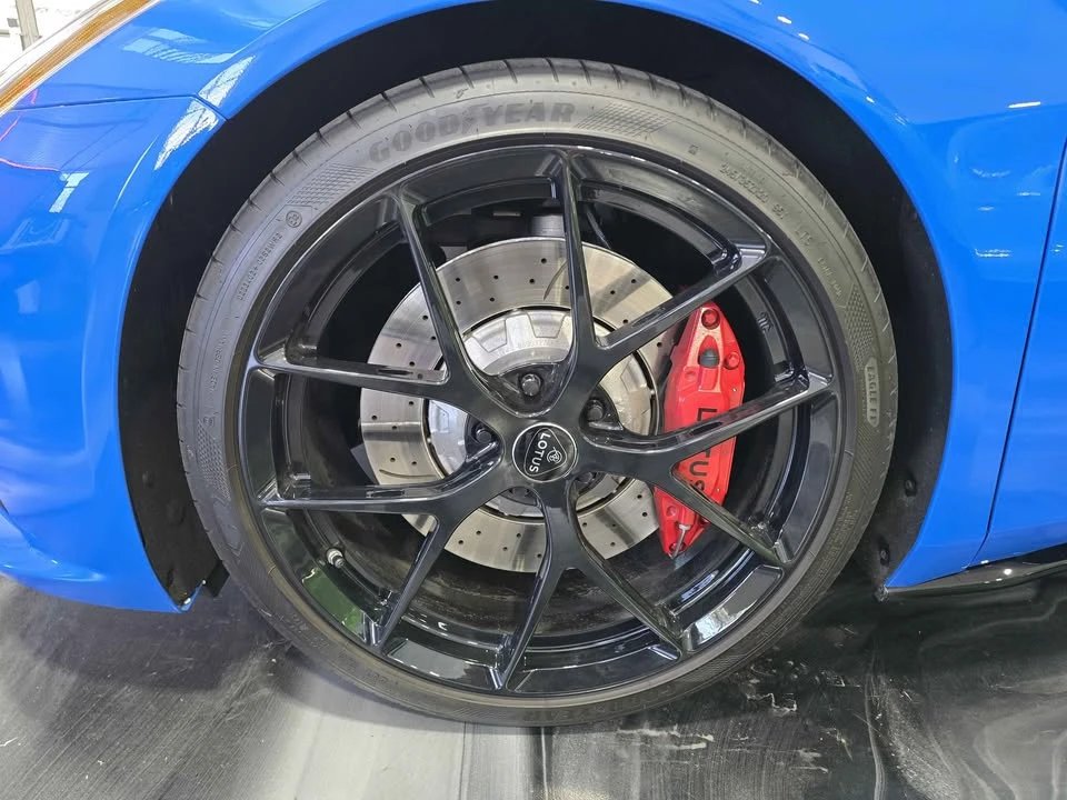 2024 Lotus Emira - Image 7 of 19