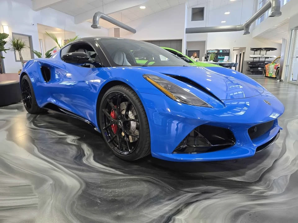 2024 Lotus Emira - Image 5 of 19