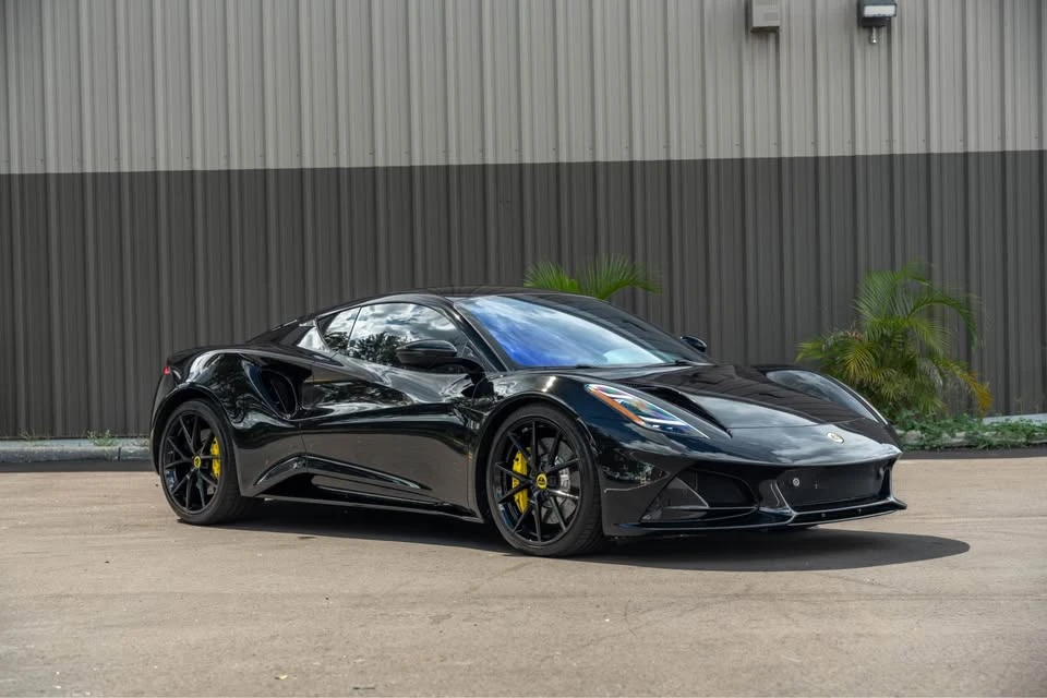 2024 Lotus Emira - Image 7 of 20
