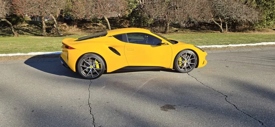 2024 Lotus Emira - Image 10 of 10