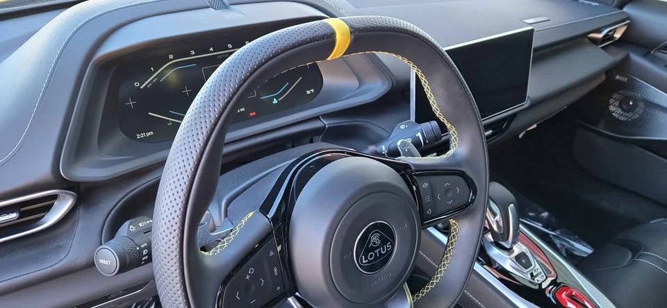2024 Lotus Emira - Image 7 of 10