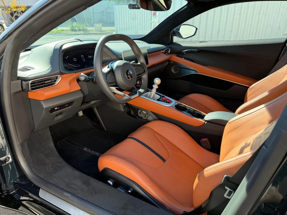 2024 Lotus Emira - Image 14 of 18
