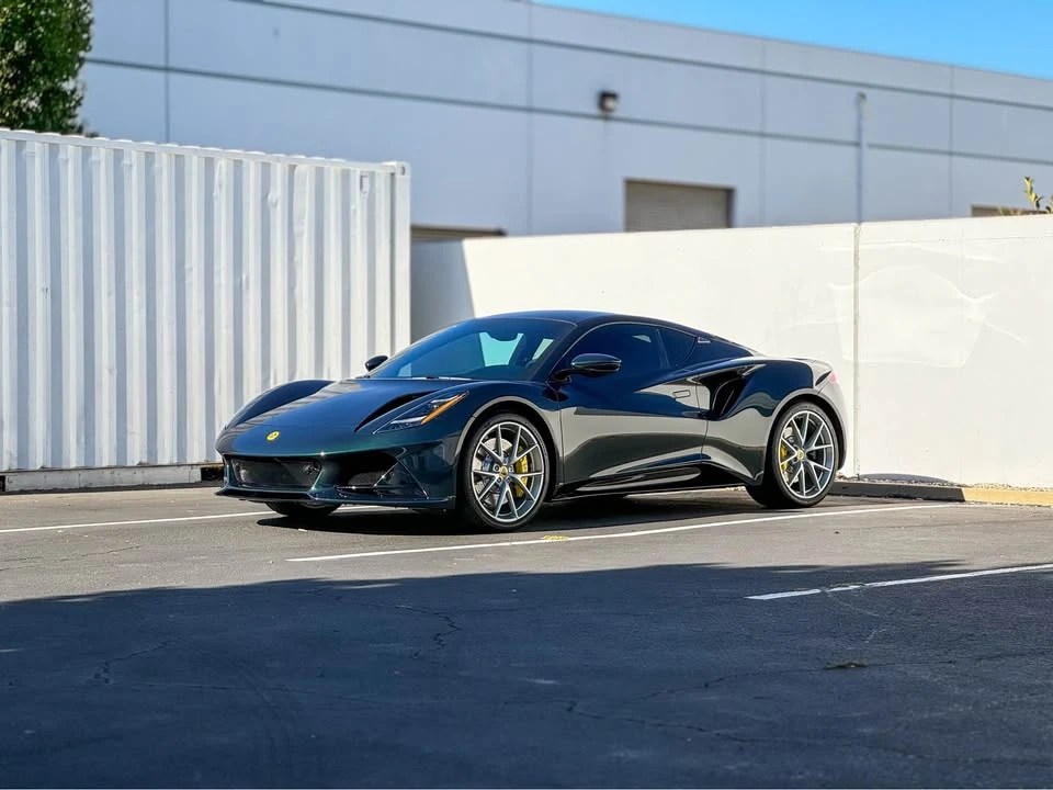2024 Lotus Emira - Image 4 of 18