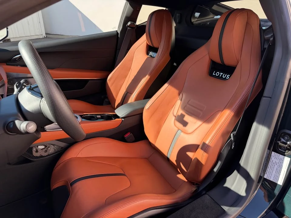 2024 Lotus Emira - Image 15 of 19