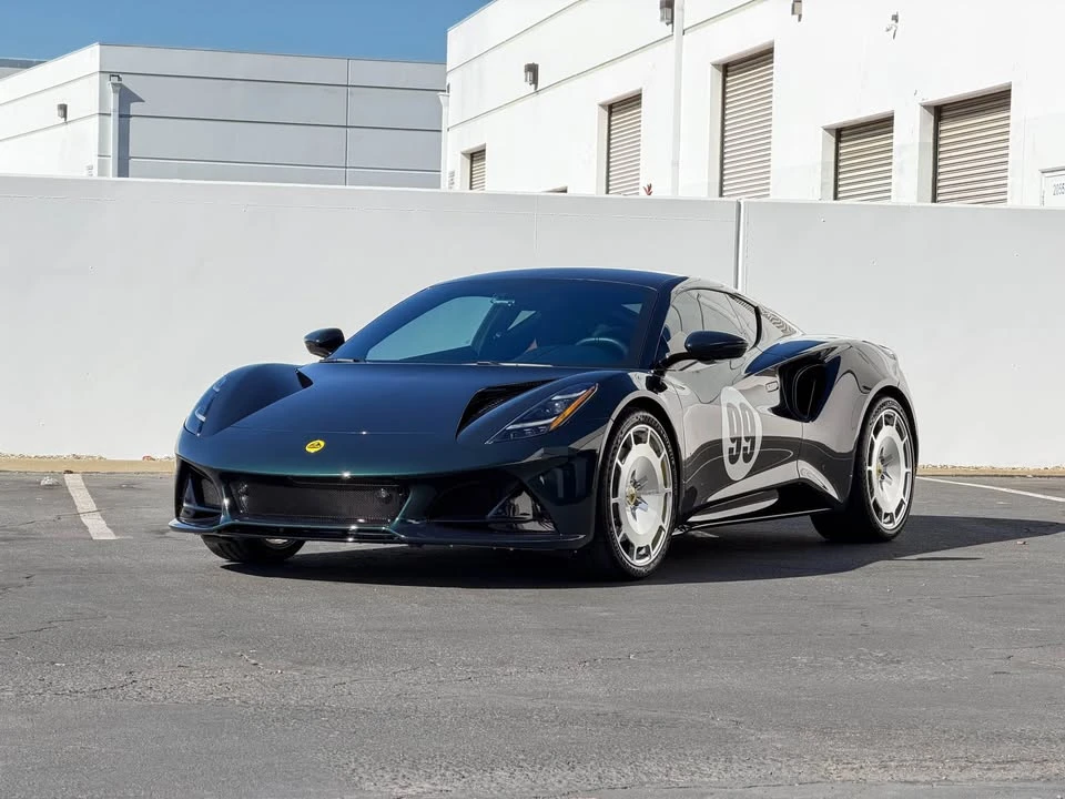 2024 Lotus Emira - Image 10 of 19