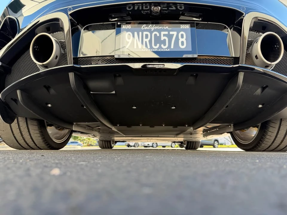 2024 Lotus Emira - Image 16 of 19
