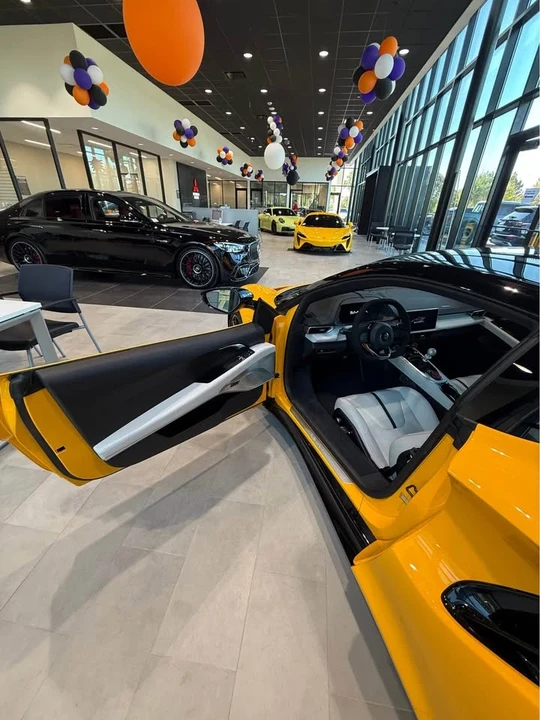 2024 Lotus Emira - Image 5 of 9