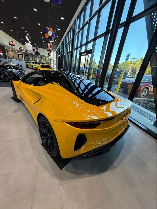 2024 Lotus Emira - Image 4 of 9
