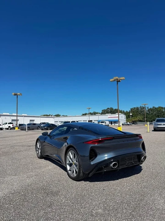 2024 Lotus Emira - Image 4 of 10