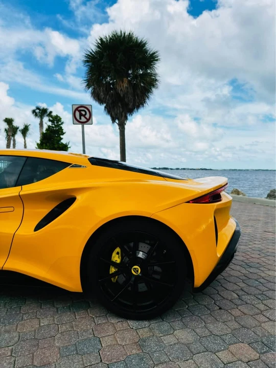 2024 Lotus Emira - Image 9 of 12