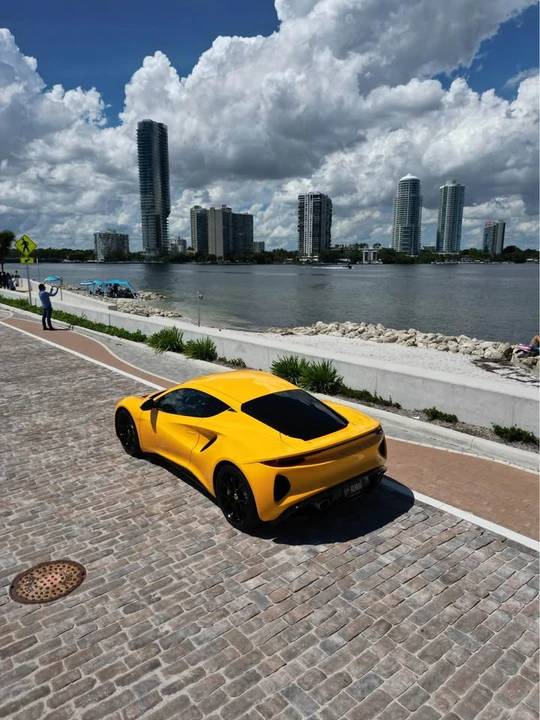2024 Lotus Emira - Image 6 of 12