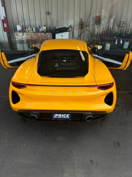 2024 Lotus Emira - Image 3 of 7