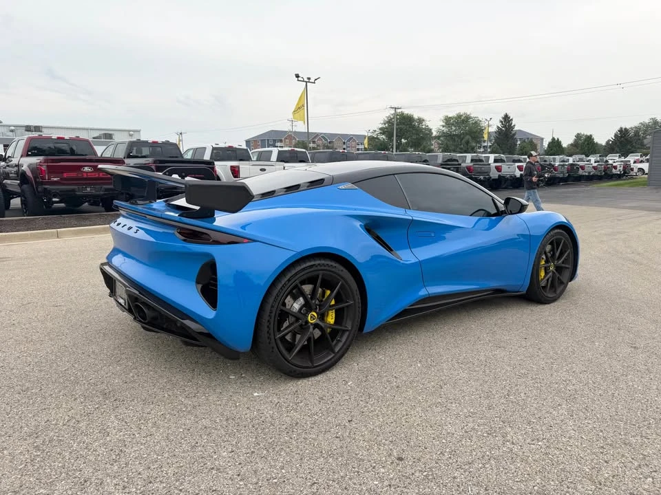 2024 Lotus Emira - Image 5 of 13