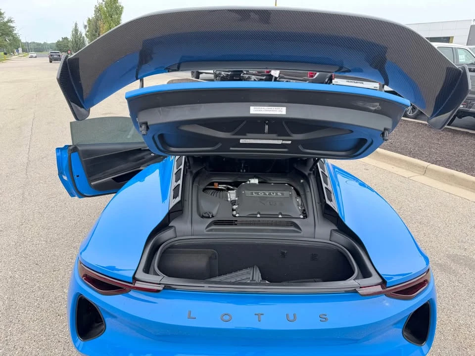 2024 Lotus Emira - Image 11 of 13