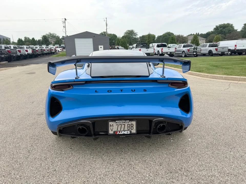 2024 Lotus Emira - Image 6 of 13
