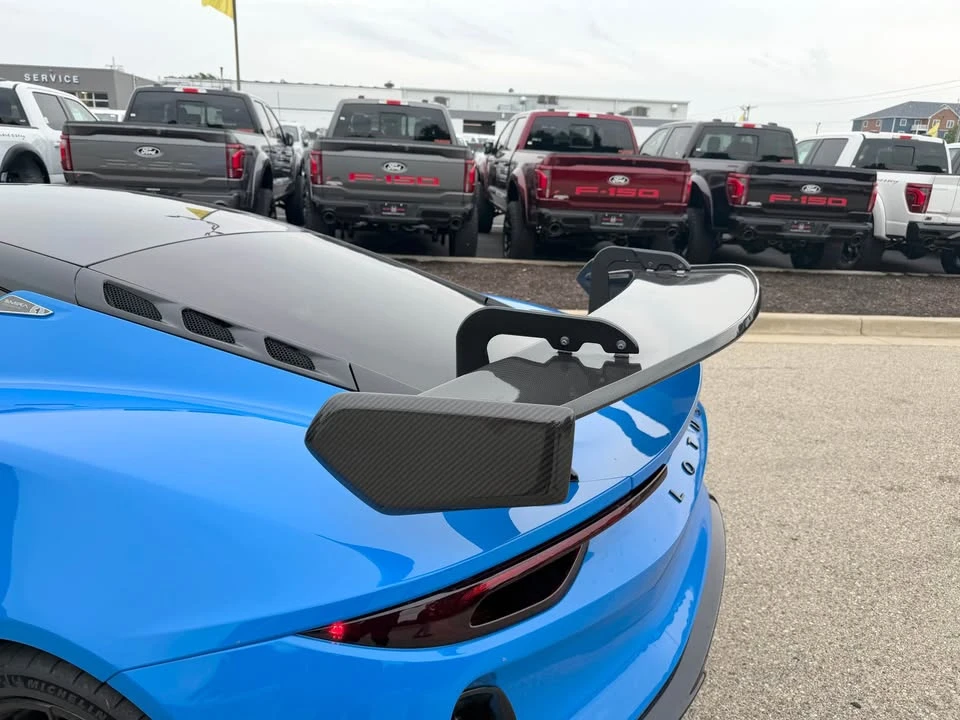2024 Lotus Emira - Image 8 of 13