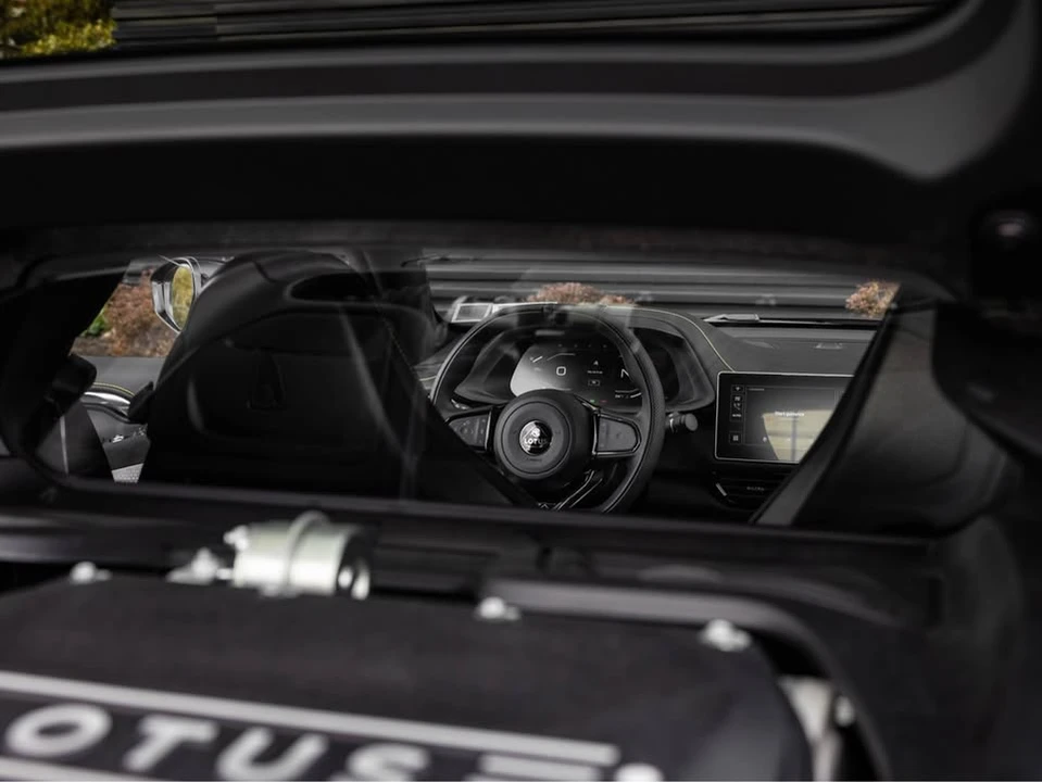 2024 Lotus Emira - Image 13 of 13
