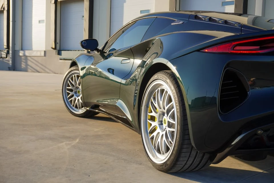 2024 Lotus Emira - Image 4 of 12