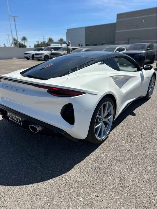 2024 Lotus Emira - Image 13 of 13