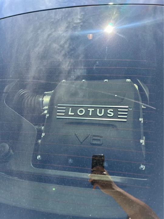 2024 Lotus Emira - Image 11 of 13