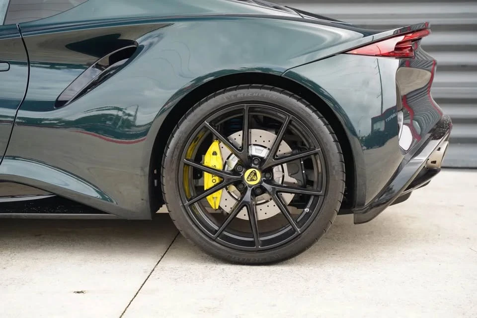 2024 Lotus Emira - Image 5 of 13