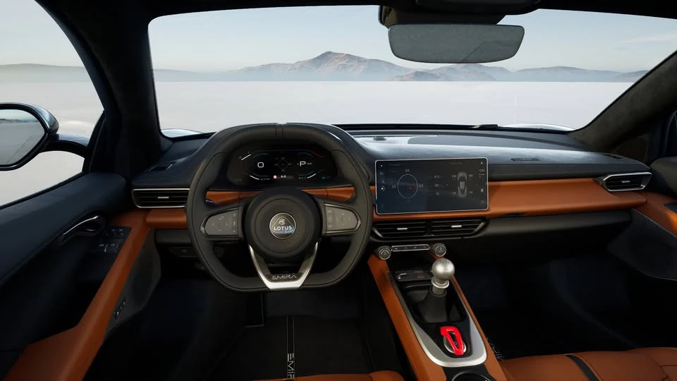 2024 Lotus Emira - Image 18 of 20