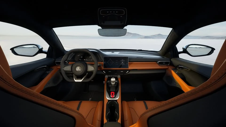 2024 Lotus Emira - Image 14 of 20