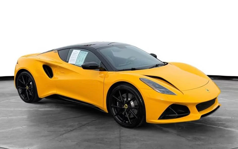 2024 Lotus Emira - Image 3 of 19