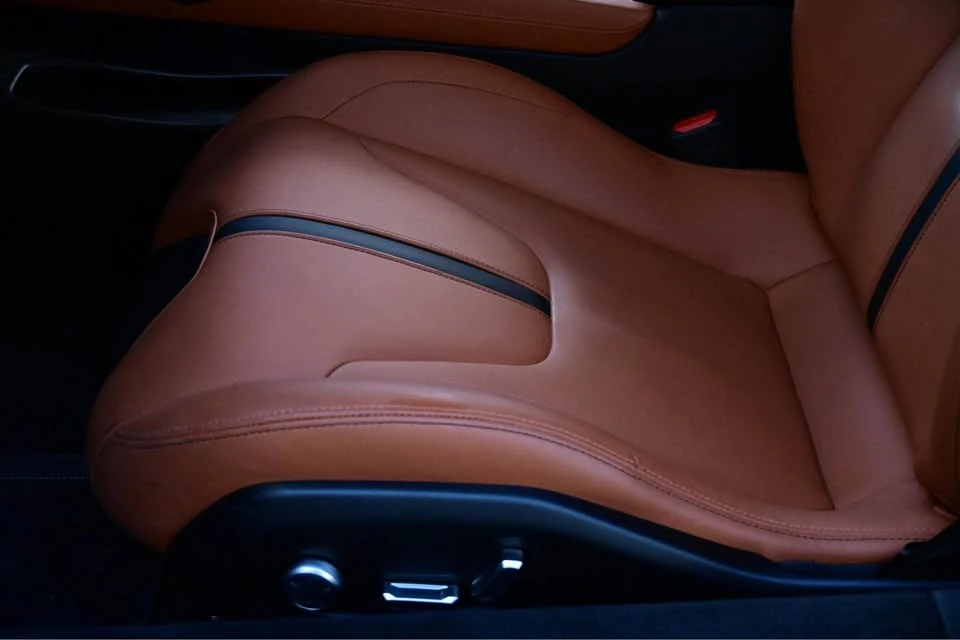 2024 Lotus Emira - Image 10 of 20