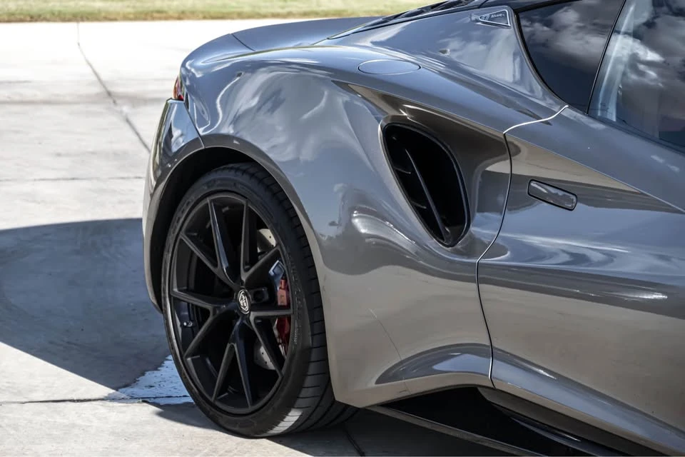 2024 Lotus Emira - Image 5 of 20