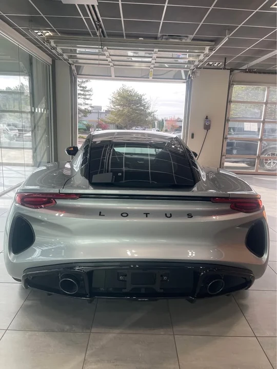 2024 Lotus Emira - Image 6 of 6