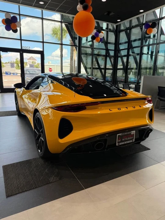 2024 Lotus Emira - Image 6 of 8