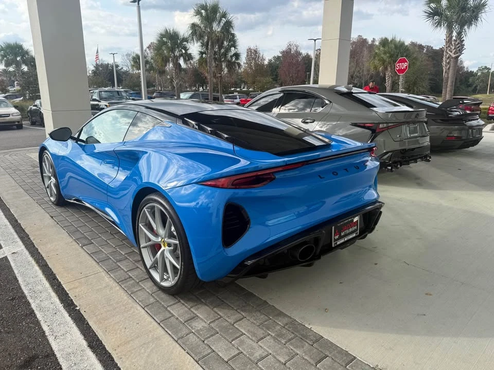 2024 Lotus Emira - Image 4 of 5