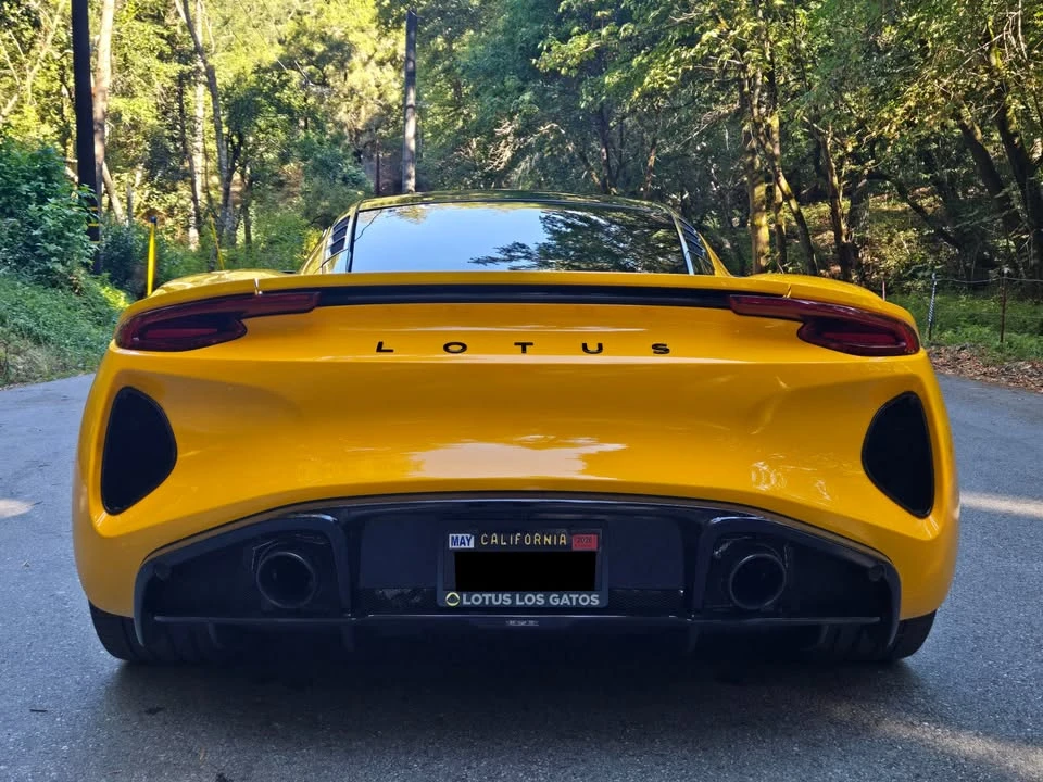 2024 Lotus Emira - Image 11 of 20
