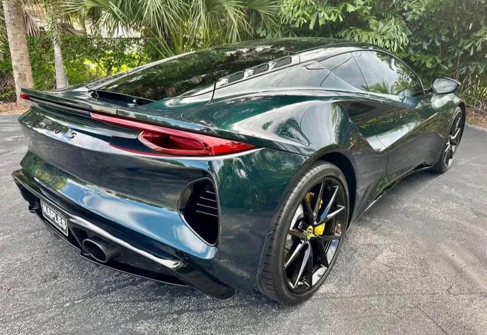 2024 Lotus Emira - Image 7 of 17