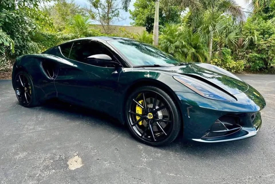 2024 Lotus Emira - Image 4 of 17