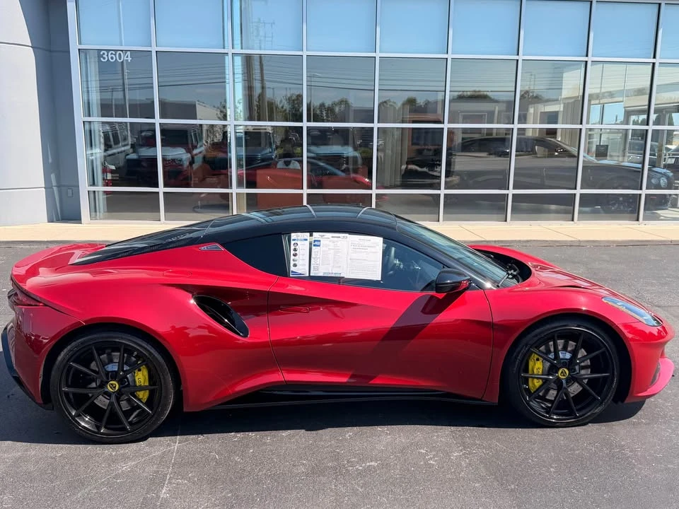 2024 Lotus Emira - Image 10 of 20