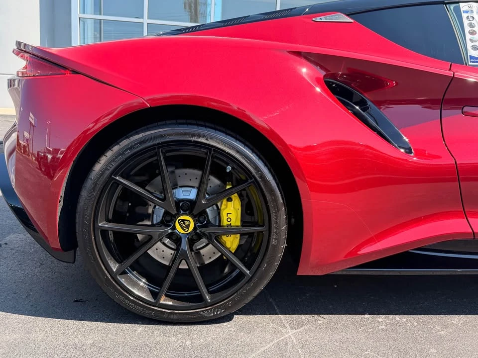 2024 Lotus Emira - Image 11 of 20