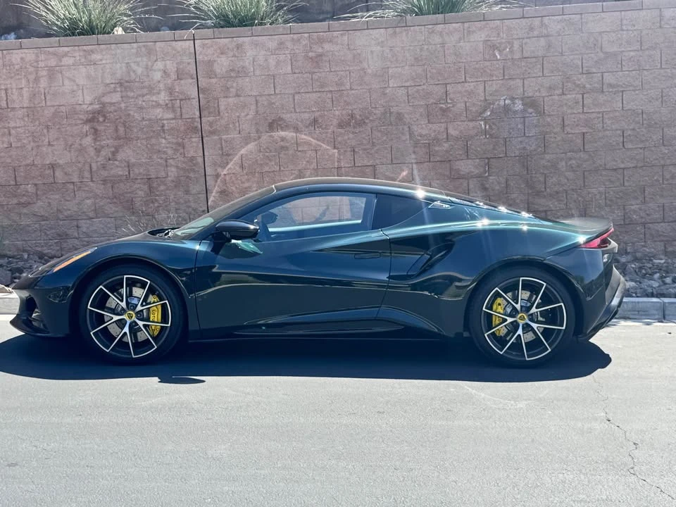 2024 Lotus Emira - Image 14 of 15