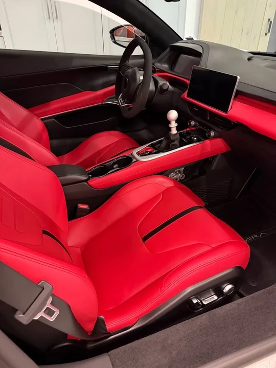 2024 Lotus Emira - Image 15 of 20
