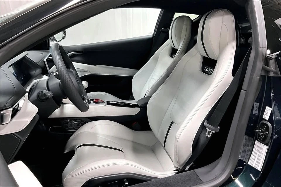 2024 Lotus Emira - Image 5 of 20