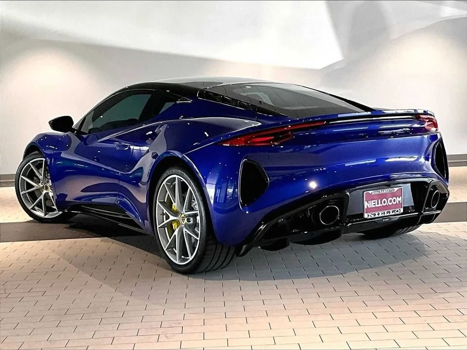 2024 Lotus Emira - Image 3 of 20