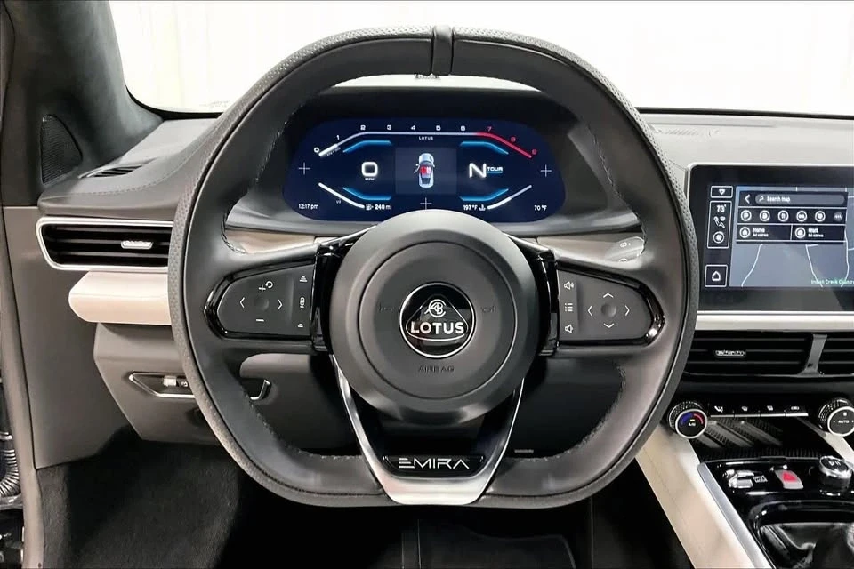2024 Lotus Emira - Image 13 of 20