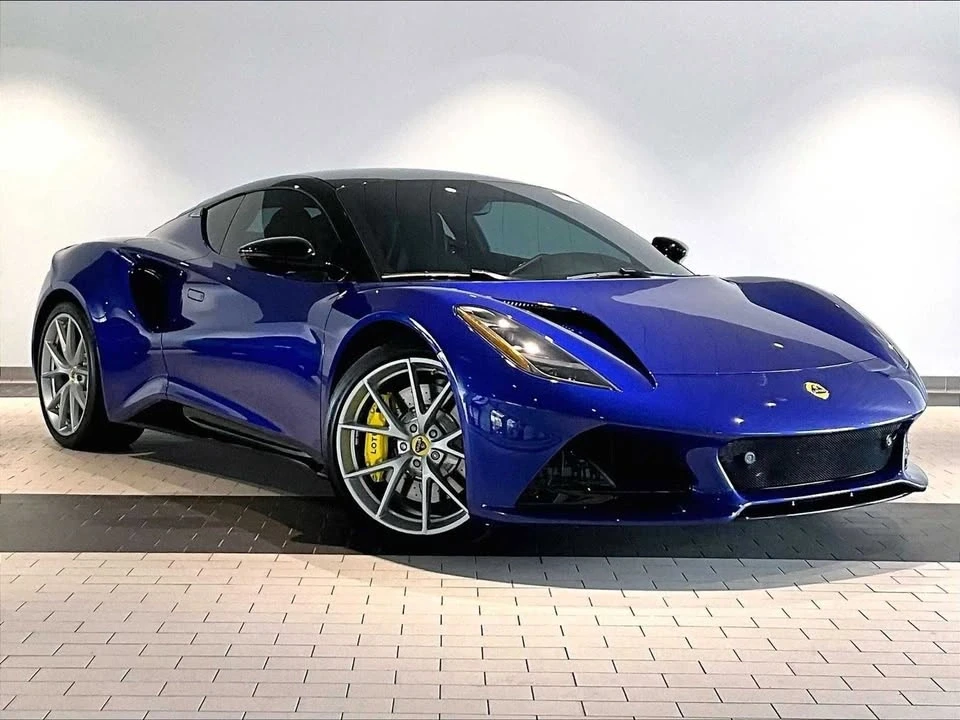 2024 Lotus Emira - Image 9 of 20